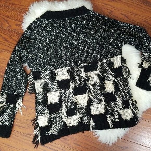 Nicole Sabbattini Sweater - Picture 2 of 8